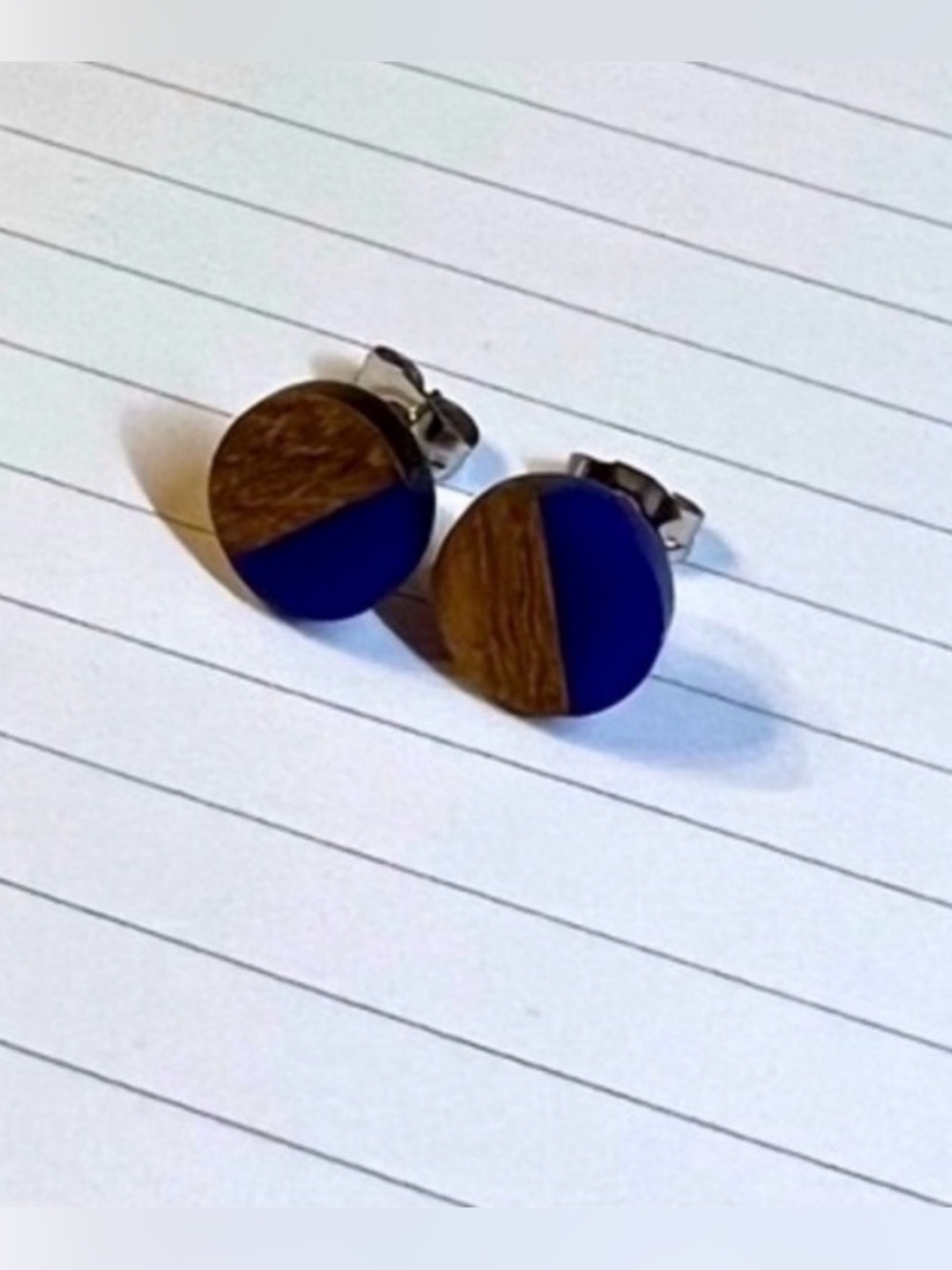 NWT Navy Resin and Wood Circle Post Earrings